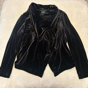 SIMPLY VERA Velvet Draped Open-Front Jacket in Black